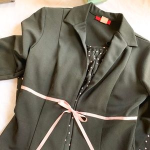 Alyn Paige Black and Pink Suit Set